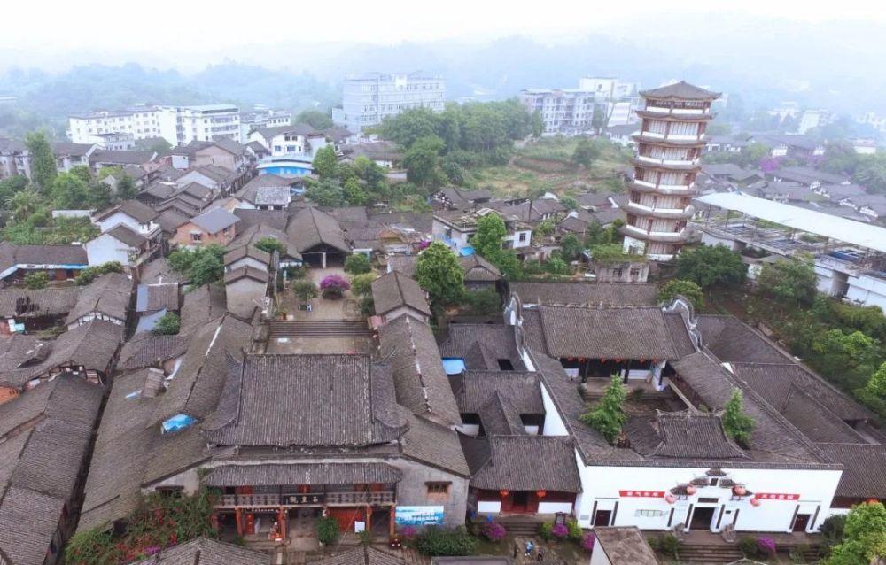 关注云南昭通市镇雄县山体滑坡,救援工作持续进行